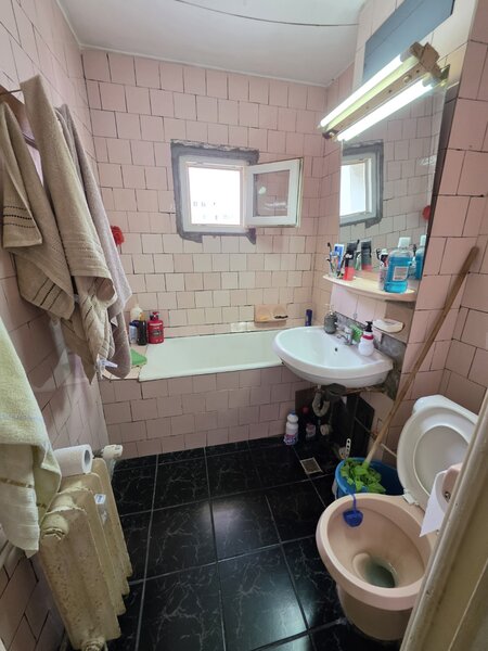 1 Decembrie 1918, Trapezului intersectie Prevederii, 3 minute metrou